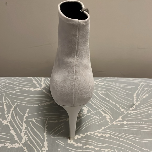 Never been worn, Rag & Bone Beha boot in white - Picture 7 of 10
